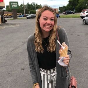 Meet your Posher, Erica